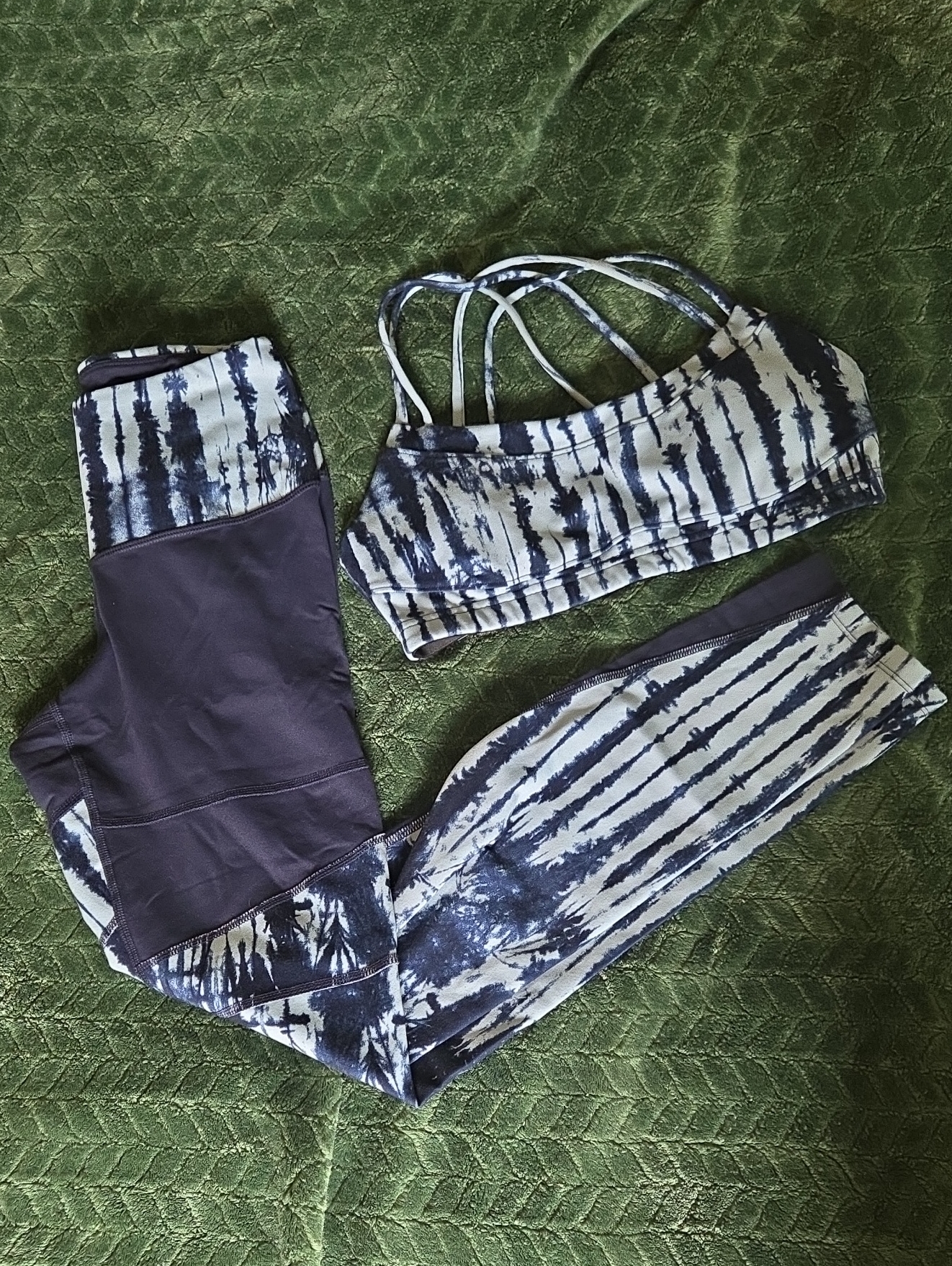 Northface Tie-Dye Navy & White Sports Bra And Leggings Set M